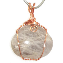 Load image into Gallery viewer, Ocean Tumbled Quartz - &quot;Cape May Diamond&quot; Necklace