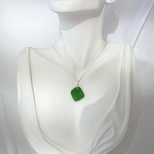 Emerald Green Seaglass Necklace